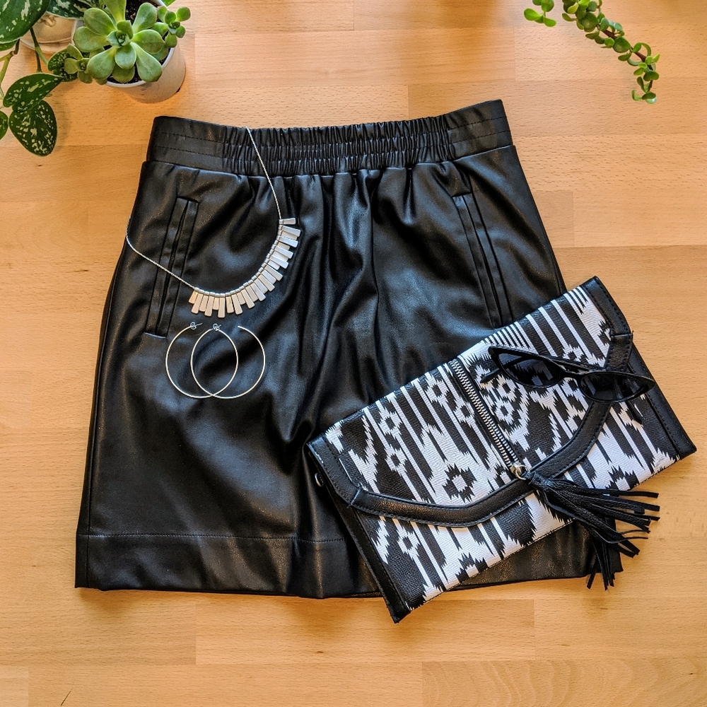 Ann Taylor LOFT petite faux leather skirt